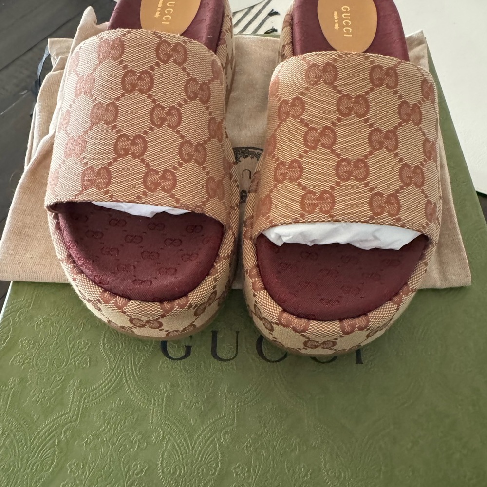 Authentic Gucci sandal beige ruggine Size 38 Brand New - Picture 2 of 8